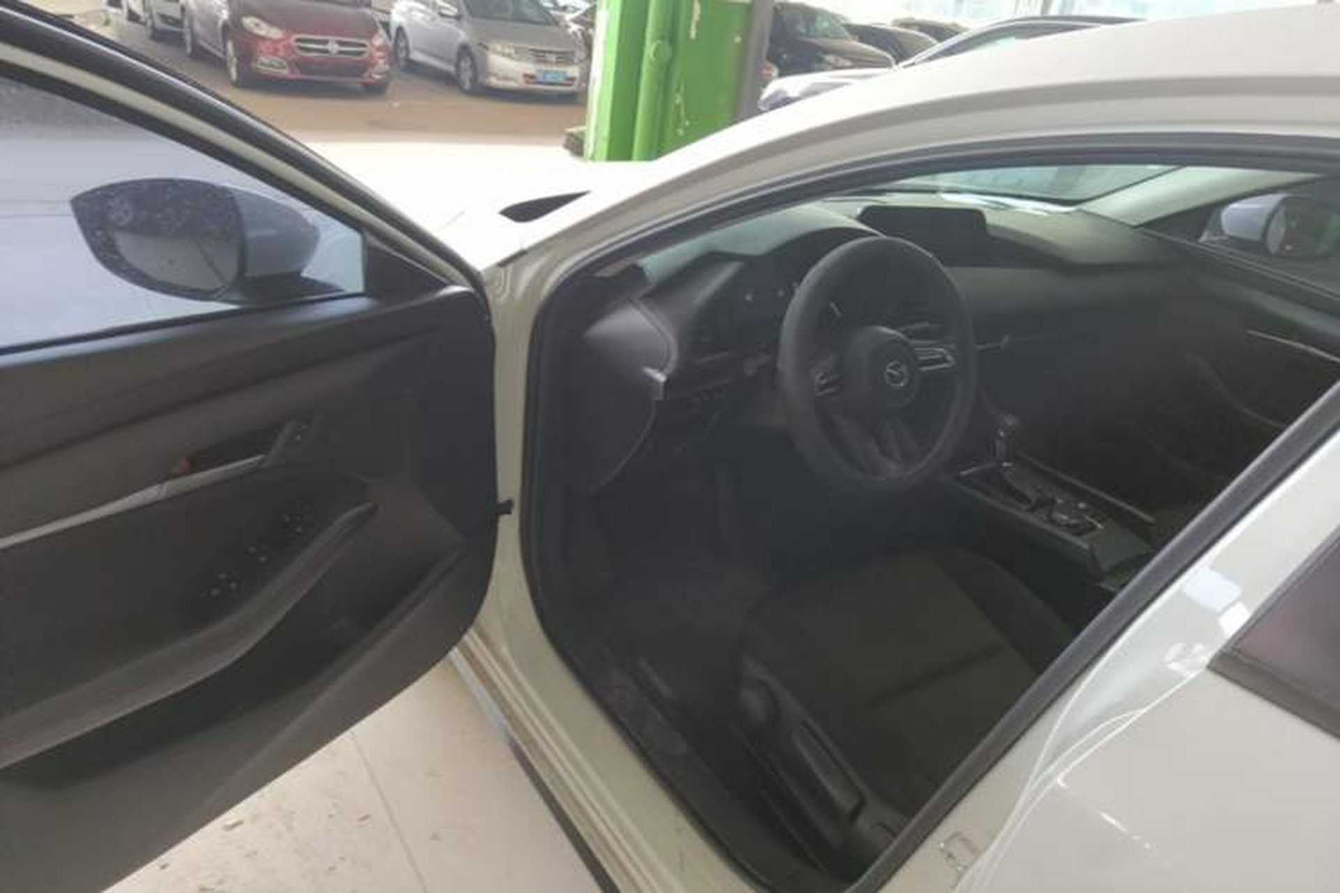 Used Mazda 3 Axela 2021 2.0L Automatic Zhiqing Edition Driver Seat