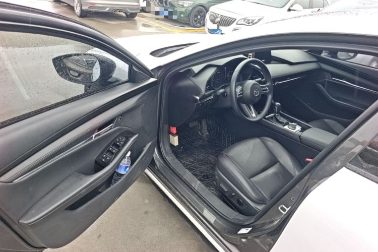 Used Mazda 3 Axela 2021 2.0L Automatic Zhiyao Edition Driver Seat