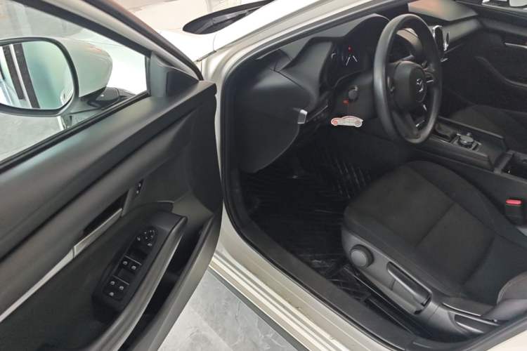 Used Mazda 3 Axela 2021 2.0L Automatic Zhiqing Edition Driver Seat