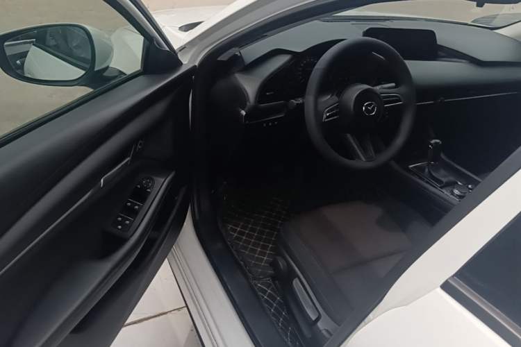 Used Mazda 3 Axela 2021 1.5L Automatic Zhiyue Edition Driver Seat