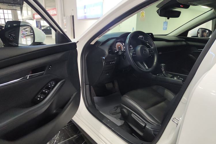Used Mazda 3 Axela 2021 2.0L Automatic Zhiya Edition Driver Seat