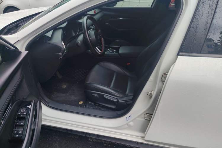Used Mazda 3 Axela 2021 2.0L Automatic Zhiya Edition Driver Seat