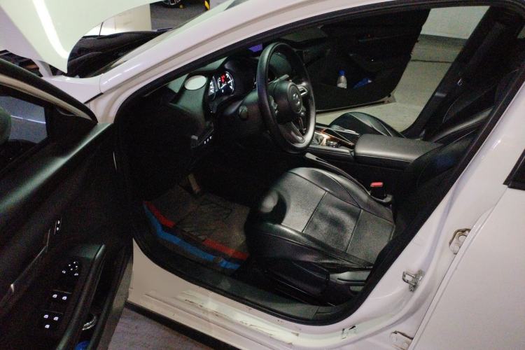Used Mazda 3 Axela 2021 2.0L Automatic Zhiqing Edition Driver Seat