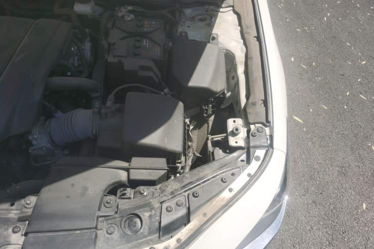 Used Mazda 3 Axela 2021 2.0L Automatic ZhiZun Edition Engine Bay Left