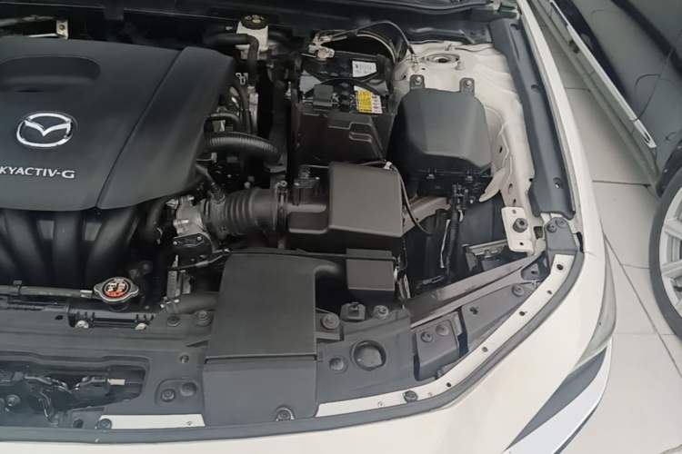 Used Mazda 3 Axela 2021 1.5L Automatic Zhiyue Edition Engine Bay Left