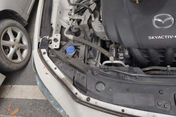 Used Mazda 3 Axela 2021 2.0L Automatic ZhiXuan Edition Engine Bay Right