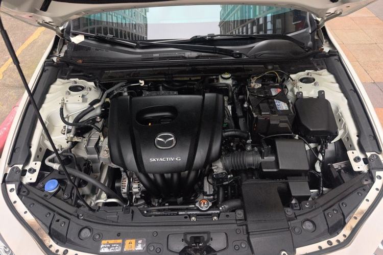Used Mazda 3 Axela 2021 1.5L Automatic Luxury Version Engine Bay