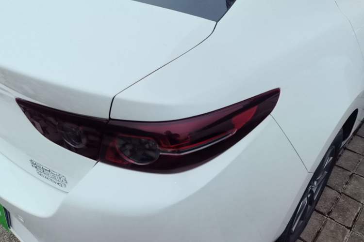 Used Mazda 3 Axela 2021 2.0L Automatic Zhiqing Edition Exterior 1