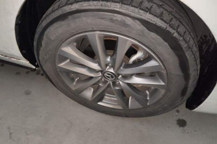 Used Mazda 3 Axela 2021 1.5L Manual ZhiMei Edition Exterior 1