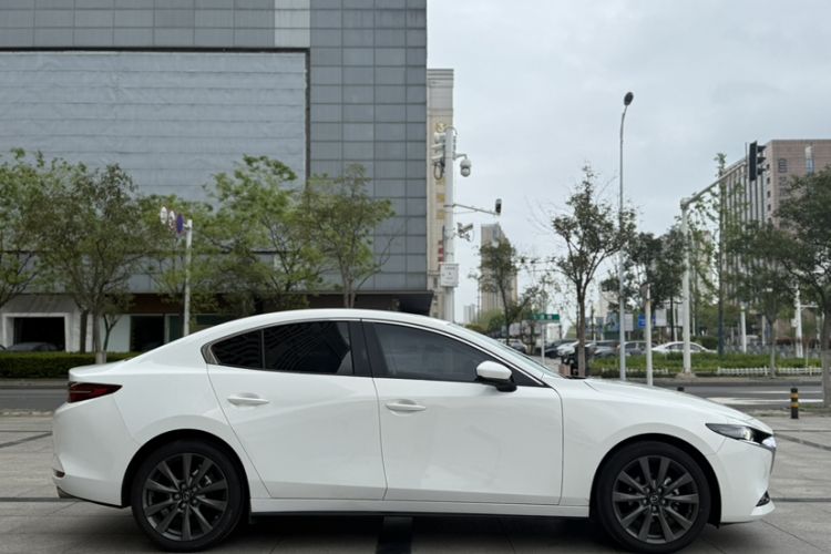 Used Mazda 3 Axela 2021 2.0L Automatic Zhiya Edition Exterior 1