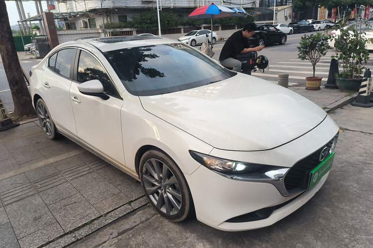 Used Mazda 3 Axela 2021 2.0L Automatic Zhiya Edition Exterior 1