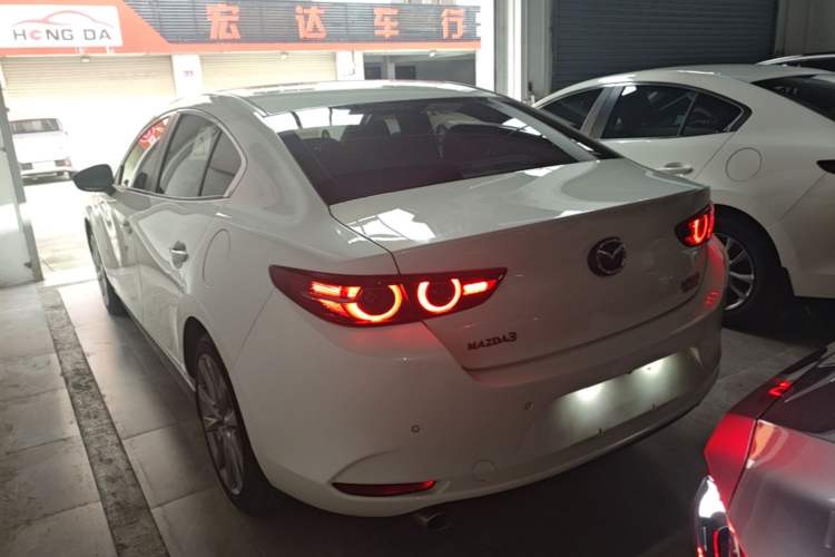 Used Mazda 3 Axela 2021 2.0L Automatic Zhiyao Edition Exterior 2