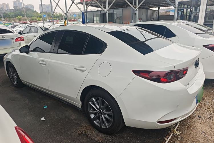 Used Mazda 3 Axela 2021 2.0L Automatic Zhiqing Edition Exterior 2