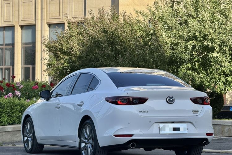 Used Mazda 3 Axela 2021 2.0L Automatic ZhiXuan Edition Exterior 2