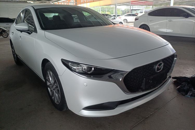 Used Mazda 3 Axela 2021 2.0L Automatic Zhiqing Edition Exterior 2