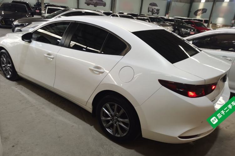Used Mazda 3 Axela 2021 2.0L Automatic Zhiqing Edition Exterior 2