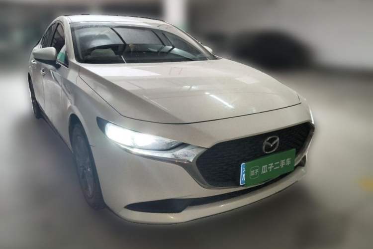 Used Mazda 3 Axela 2021 1.5L Manual ZhiMei Edition Exterior 2