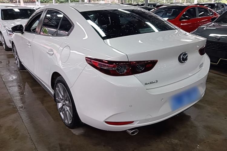Used Mazda 3 Axela 2021 2.0L Automatic Zhiya Edition Exterior 2