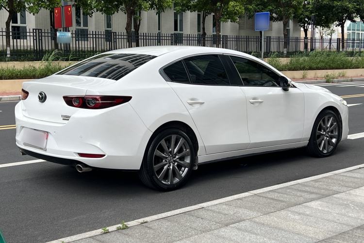 Used Mazda 3 Axela 2021 2.0L Automatic ZhiXuan Edition Exterior 2