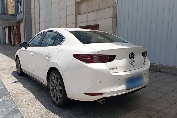 Used Mazda 3 Axela 2021 2.0L Automatic Zhiyao Edition Exterior 2
