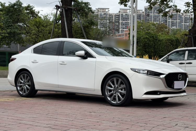 Used Mazda 3 Axela 2021 2.0L Automatic ZhiXuan Edition Exterior 3