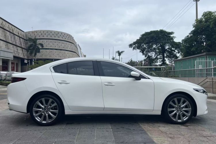 Used Mazda 3 Axela 2021 2.0L Automatic Zhiya Edition Exterior 3