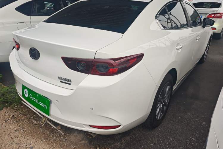 Used Mazda 3 Axela 2021 2.0L Automatic Zhiqing Edition Exterior 3