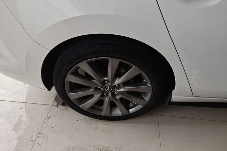 Used Mazda 3 Axela 2021 2.0L Automatic ZhiXuan Edition Exterior 3