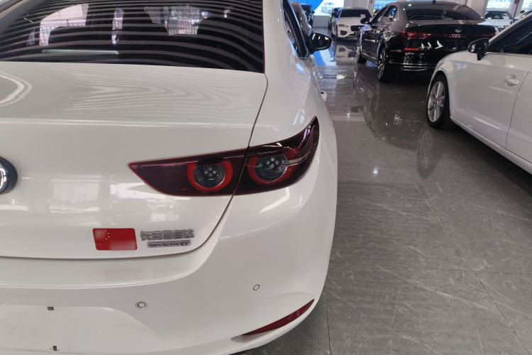 Used Mazda 3 Axela 2021 2.0L Automatic Zhiyao Edition Exterior 3
