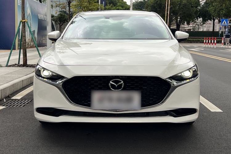 Used Mazda 3 Axela 2021 2.0L Automatic ZhiXuan Edition Exterior 3