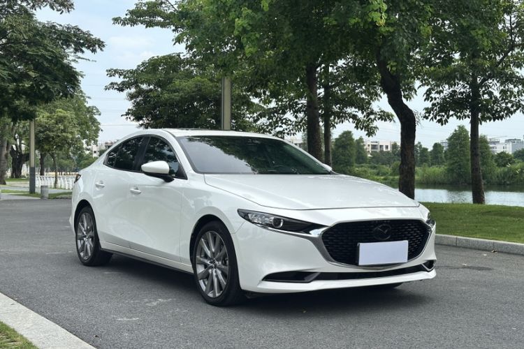 Used Mazda 3 Axela 2021 2.0L Automatic ZhiXuan Edition Exterior 4