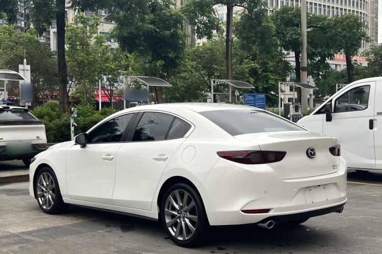 Used Mazda 3 Axela 2021 2.0L Automatic Zhiya Edition Exterior 4
