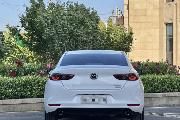 Used Mazda 3 Axela 2021 2.0L Automatic ZhiXuan Edition Exterior 4
