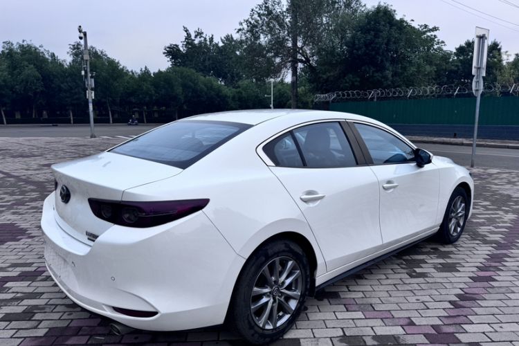 Used Mazda 3 Axela 2021 2.0L Automatic Zhiqing Edition Exterior 4