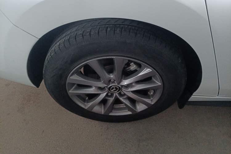 Used Mazda 3 Axela 2021 2.0L Automatic Zhiqing Edition Exterior 4