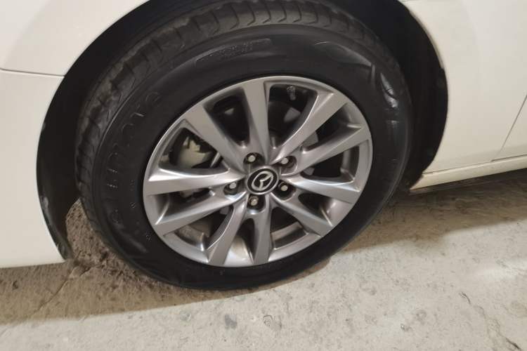 Used Mazda 3 Axela 2021 2.0L Automatic Zhiqing Edition Exterior 4