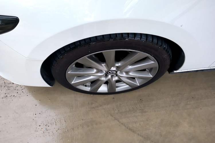 Used Mazda 3 Axela 2021 2.0L Automatic ZhiXuan Edition Exterior 4