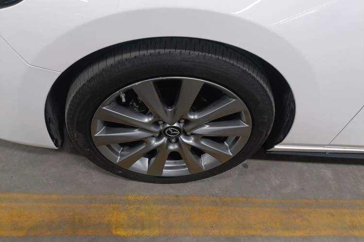 Used Mazda 3 Axela 2021 2.0L Automatic Zhiya Edition Exterior 4