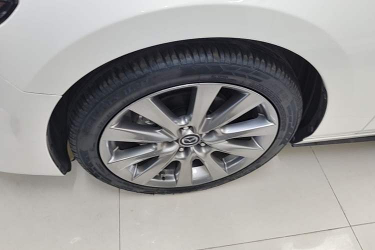 Used Mazda 3 Axela 2021 2.0L Automatic Zhiyao Edition Exterior 4