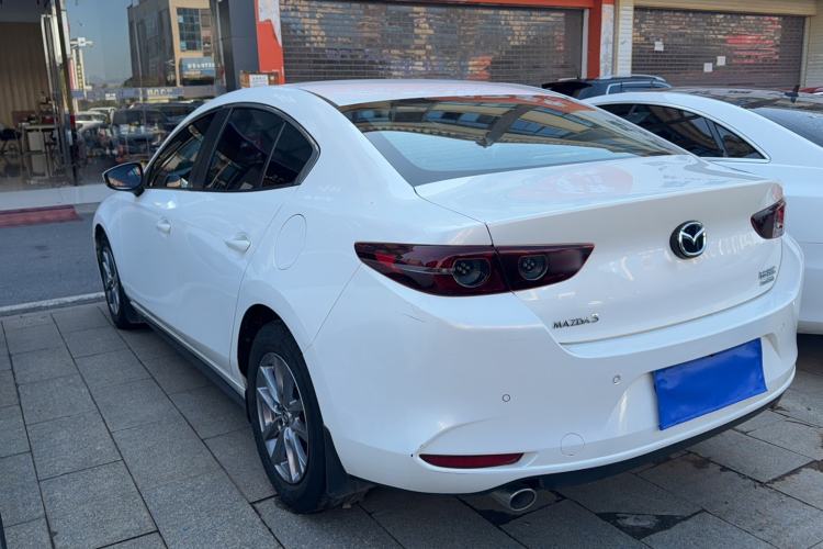 Used Mazda 3 Axela 2021 1.5L Automatic Zhiyue Edition Exterior 4