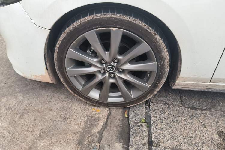 Used Mazda 3 Axela 2021 2.0L Automatic Zhiya Edition Exterior 4