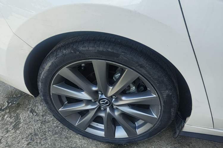 Used Mazda 3 Axela 2021 2.0L Automatic ZhiXuan Edition Exterior 5