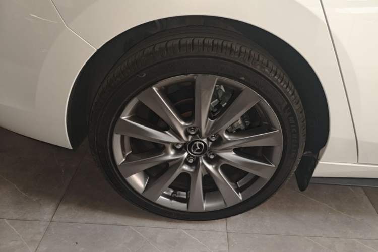 Used Mazda 3 Axela 2021 2.0L Automatic Zhiyao Edition Exterior 5