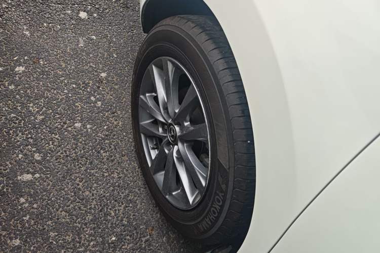 Used Mazda 3 Axela 2021 2.0L Automatic Zhiqing Edition Exterior 5