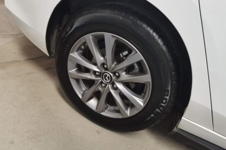 Used Mazda 3 Axela 2021 2.0L Automatic Zhiqing Edition Exterior 5