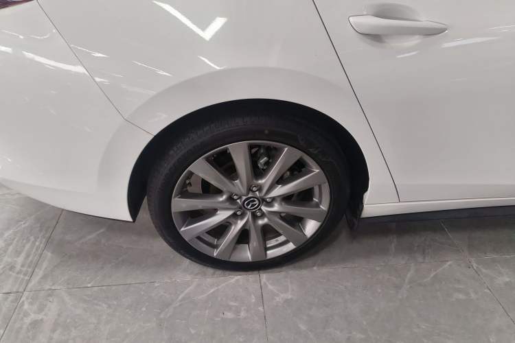 Used Mazda 3 Axela 2021 2.0L Automatic Zhiyao Edition Exterior 5