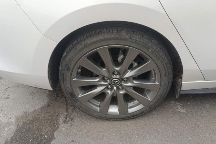 Used Mazda 3 Axela 2021 2.0L Automatic Zhiyao Edition Exterior 5