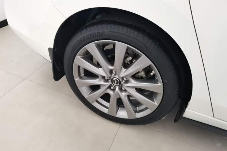 Used Mazda 3 Axela 2021 2.0L Automatic Zhiya Edition Exterior 5