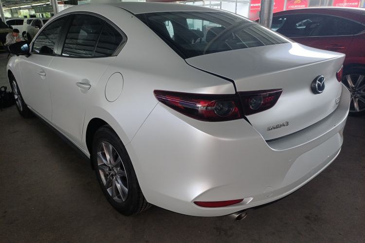 Used Mazda 3 Axela 2021 2.0L Automatic Zhiqing Edition Exterior 8