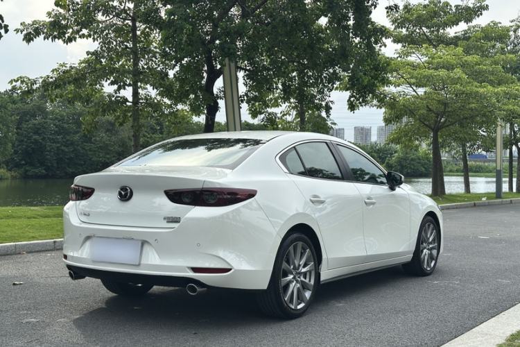 Used Mazda 3 Axela 2021 2.0L Automatic ZhiXuan Edition Exterior 9
